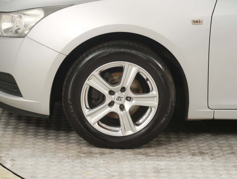 Chevrolet Cruze, 2009