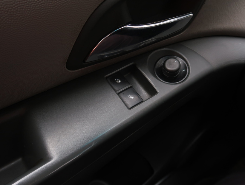 Chevrolet Cruze, 2009