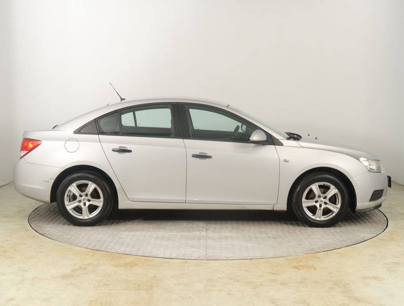 Chevrolet Cruze, 2009