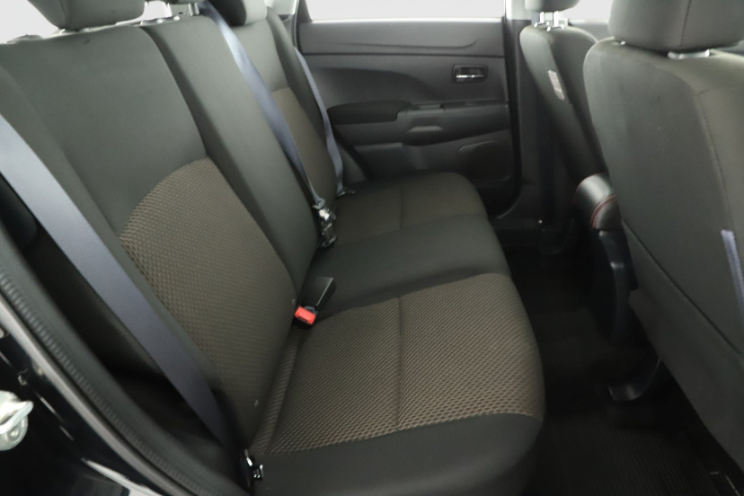 Mitsubishi ASX, 2016