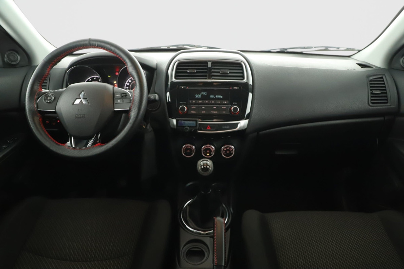 Mitsubishi ASX, 2016
