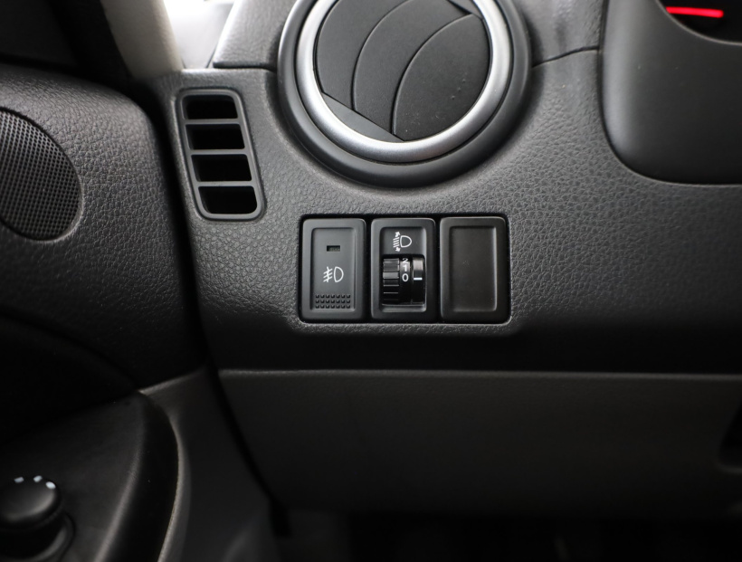 Suzuki SX4, 2011