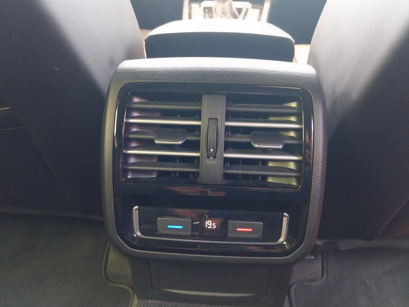 Volkswagen Passat, 2016