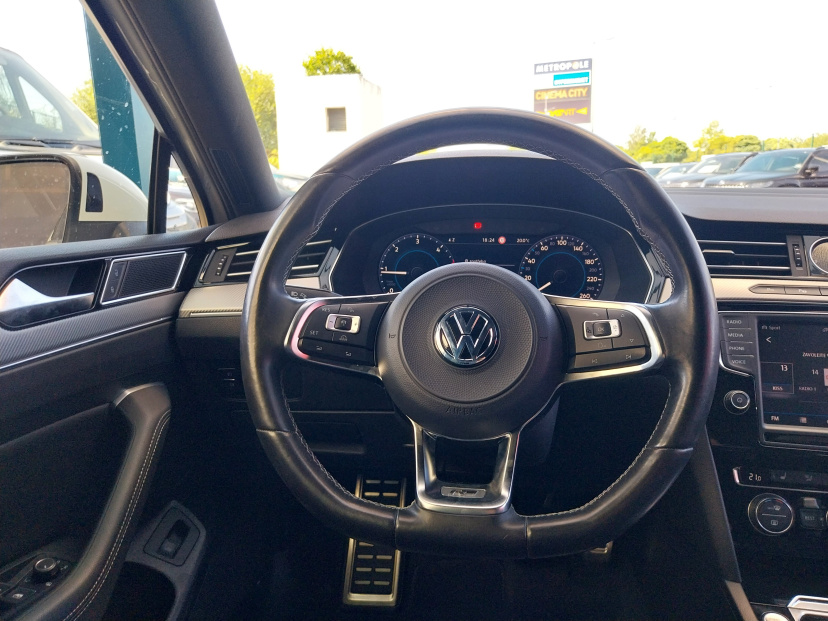 Volkswagen Passat, 2016