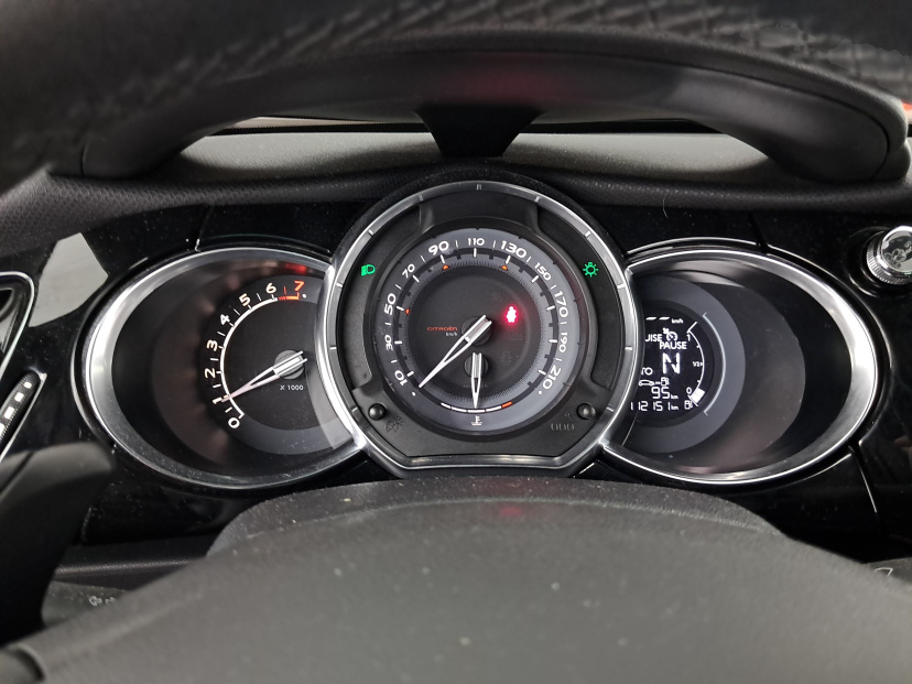 Citroen DS3, 2013