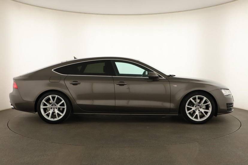Audi A7, 2011