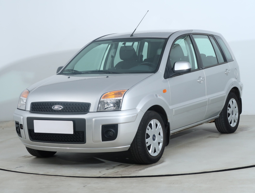 Ford Fusion, 2010