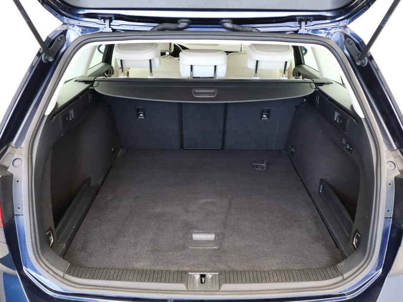 Volkswagen Passat, 2016