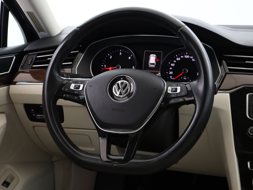 Volkswagen Passat, 2016