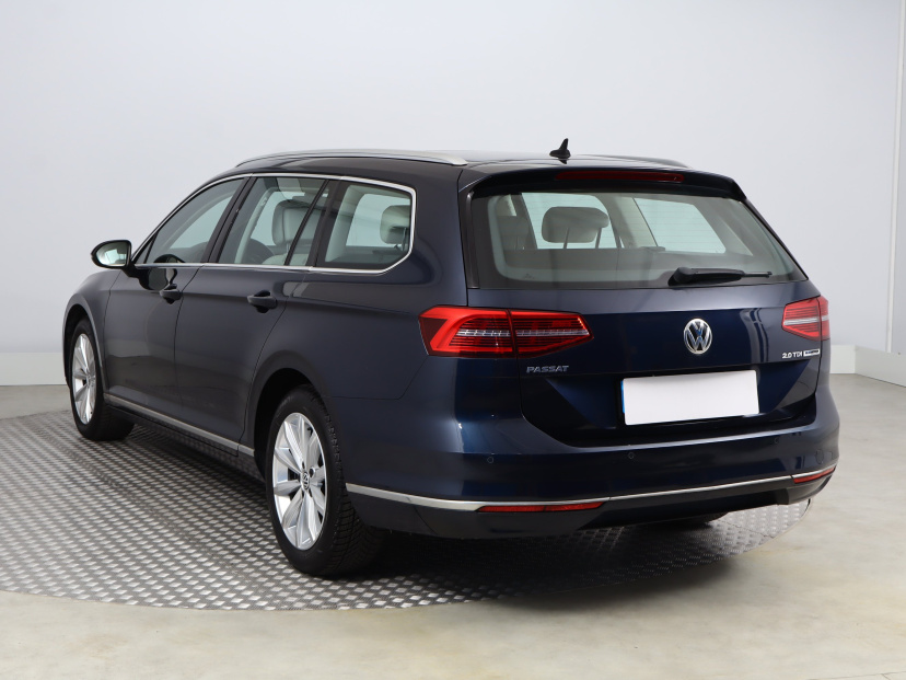 Volkswagen Passat, 2016