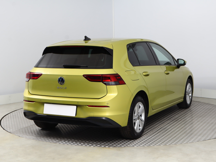 Volkswagen Golf, 2021