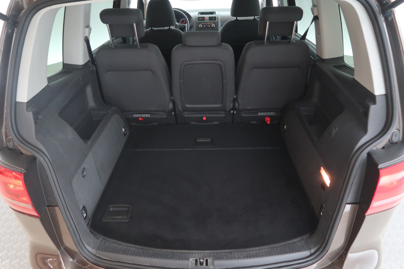 Volkswagen Touran, 2011