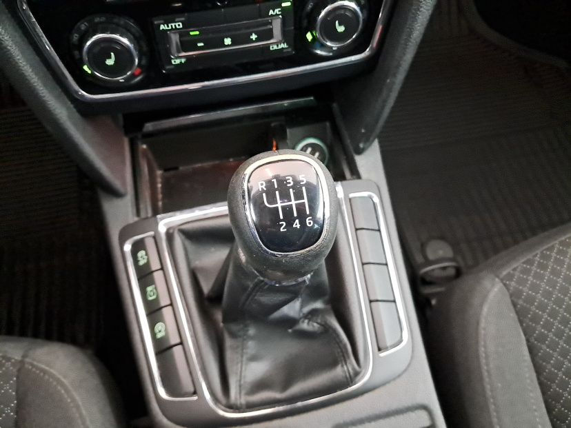 Škoda Superb, 2014