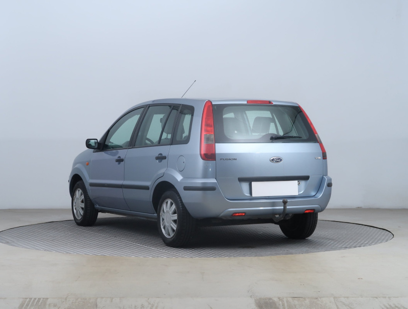 Ford Fusion, 2005