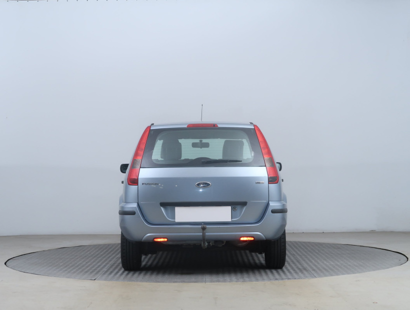 Ford Fusion, 2005