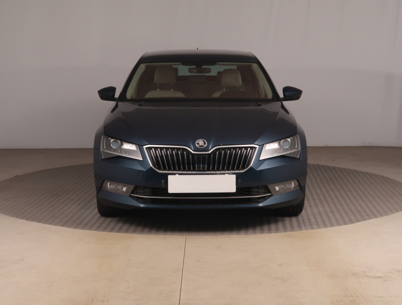 Škoda Superb, 2016