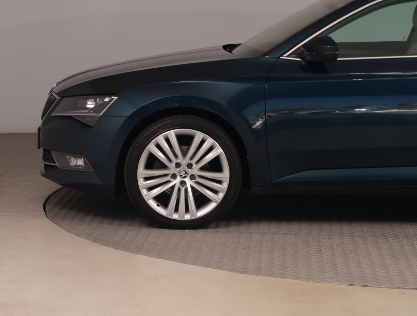 Škoda Superb, 2016