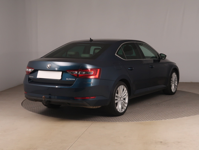 Škoda Superb, 2016