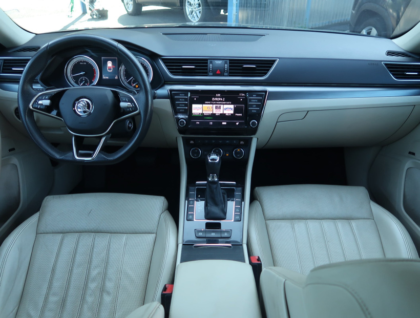 Škoda Superb, 2016