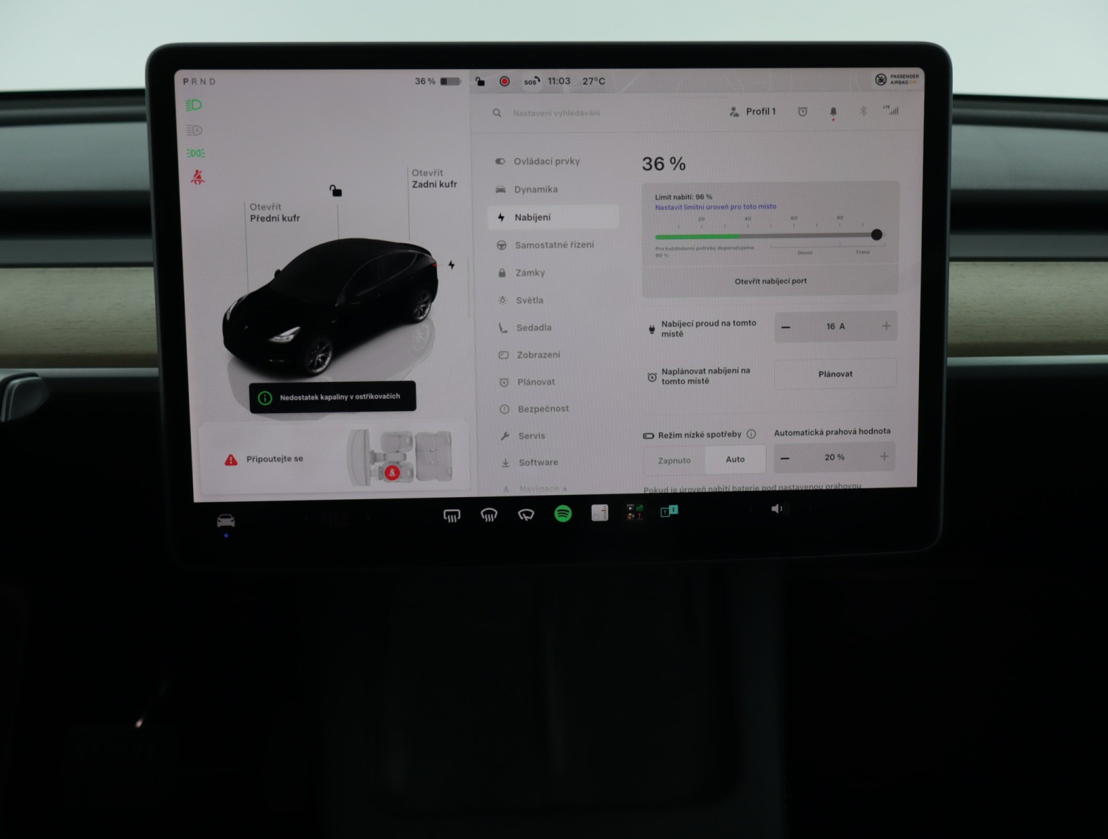 Tesla Model Y Long Range AWD – fotografie 17