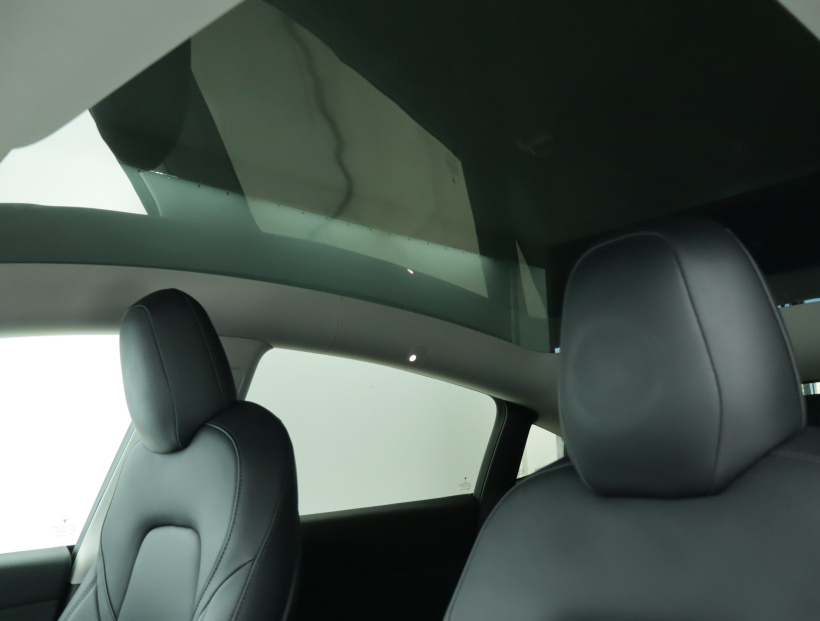 Tesla Model Y, 2022