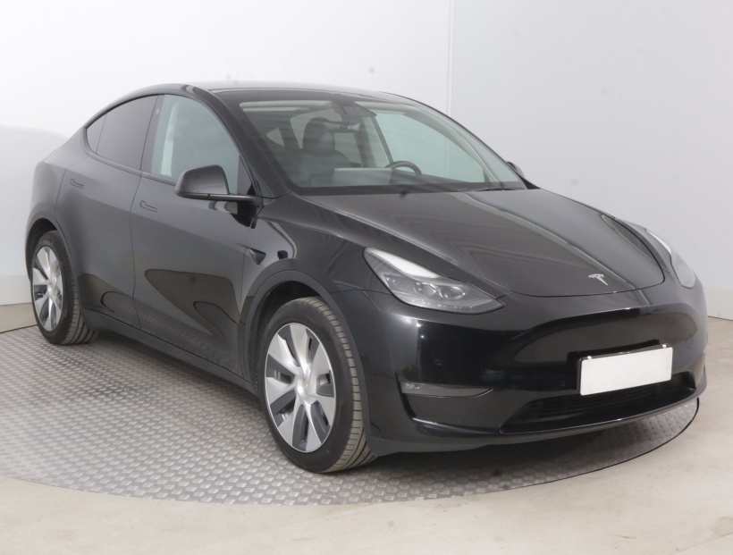 Tesla Model Y, 2022