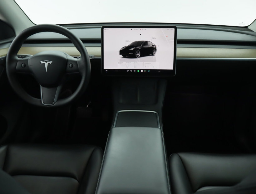 Tesla Model Y, 2022
