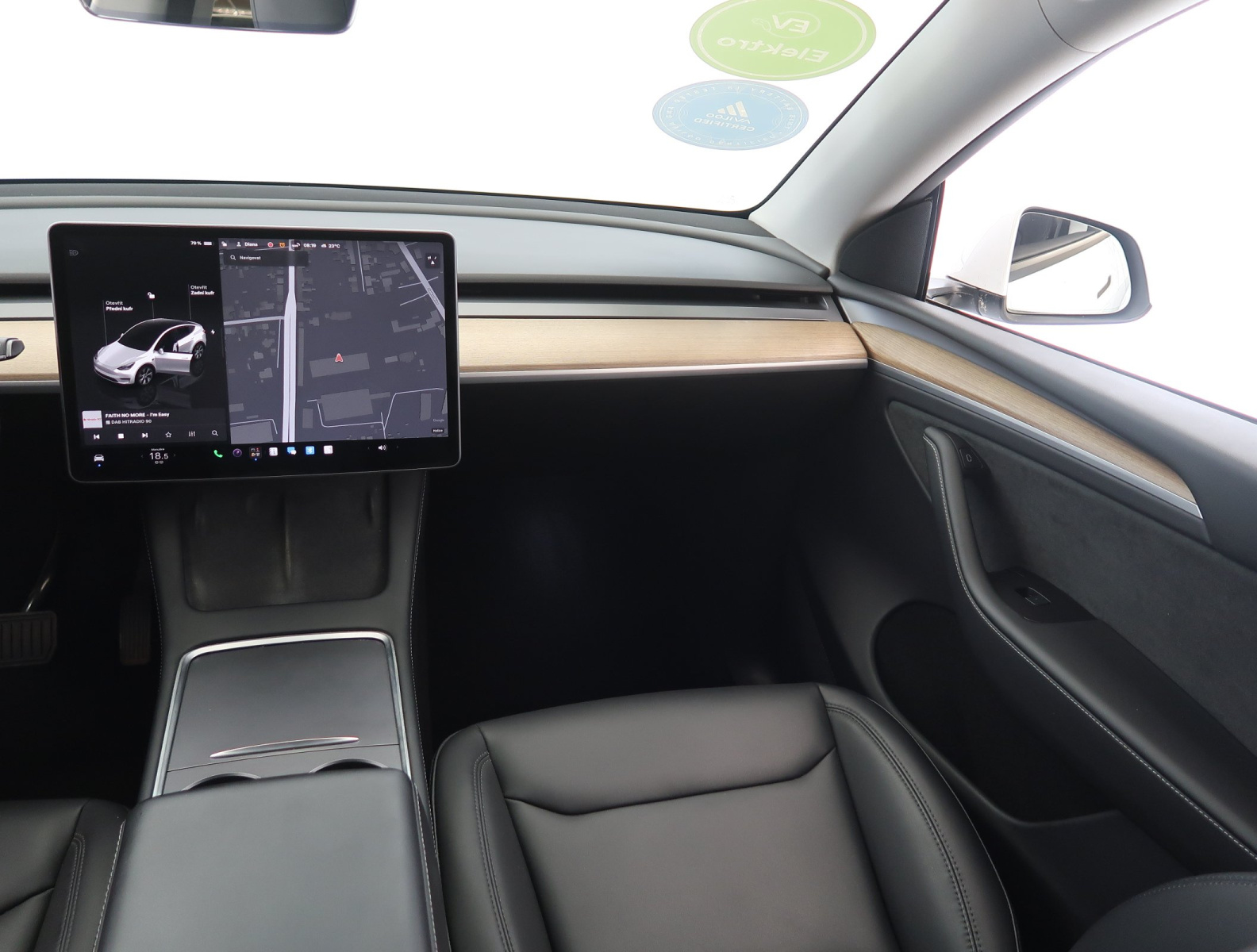 Tesla Model Y Long Range AWD – fotografie 11