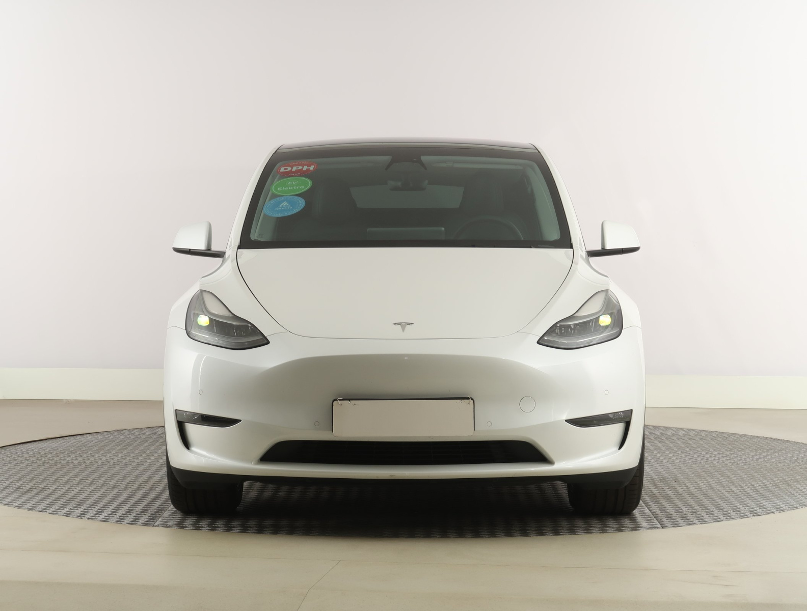 Tesla Model Y Long Range AWD – fotografie 2
