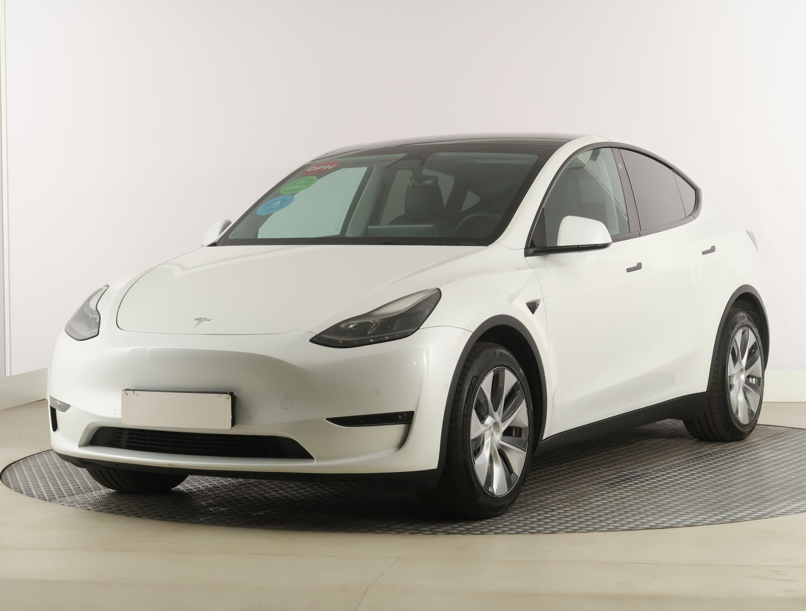Tesla Model Y Long Range AWD – fotografie 3