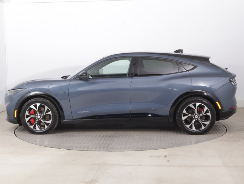 Ford Mustang Mach-E, 2021