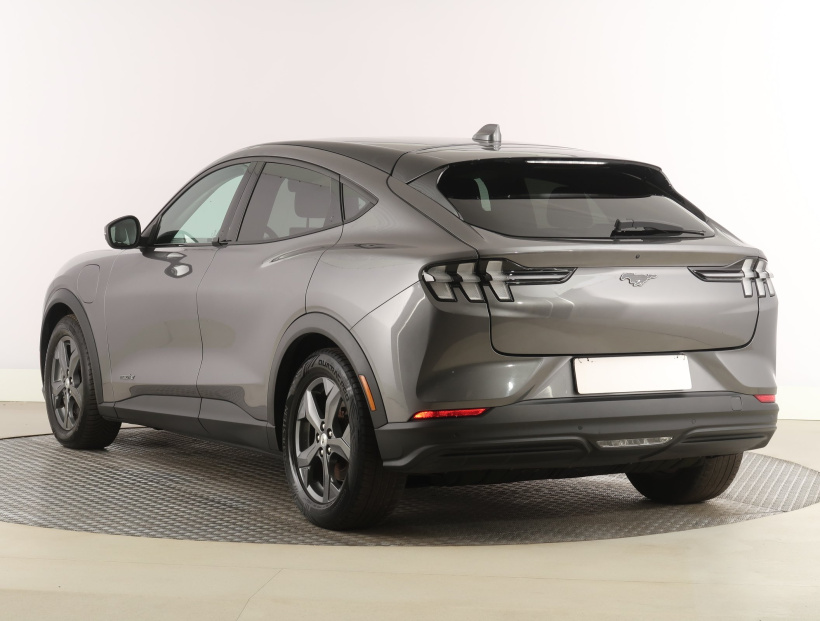 Ford Mustang Mach-E, 2021