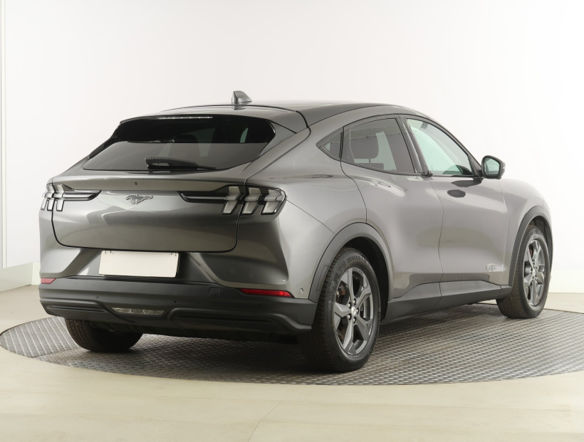 Ford Mustang Mach-E, 2021