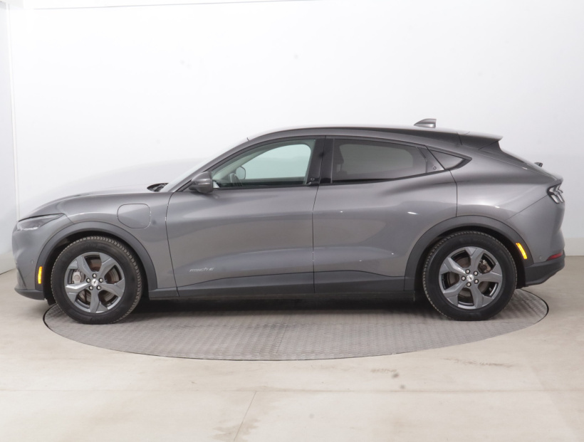 Ford Mustang Mach-E, 2021