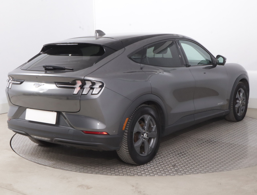 Ford Mustang Mach-E, 2021