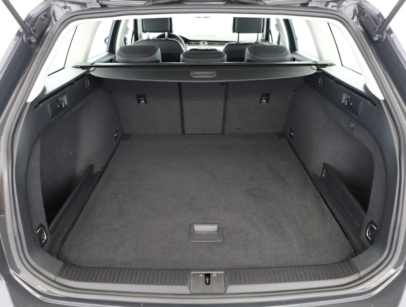 Volkswagen Passat, 2018