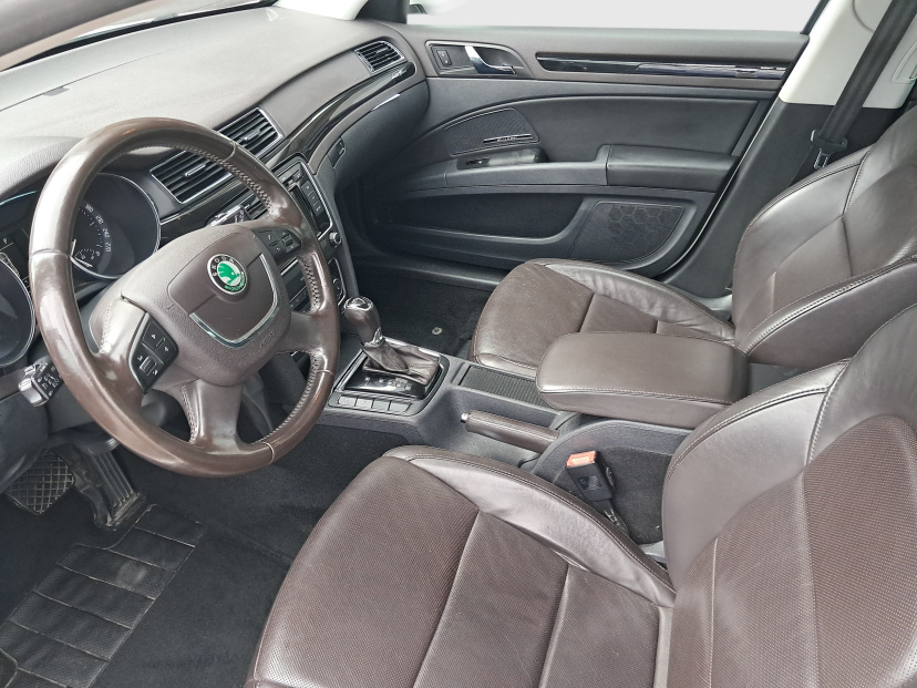 Škoda Superb, 2013