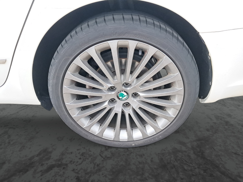 Škoda Superb, 2013