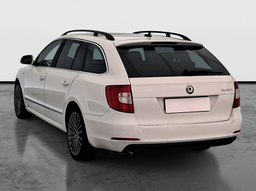 Škoda Superb, 2013