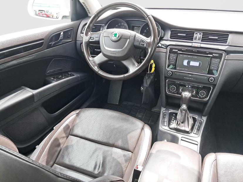 Škoda Superb, 2013