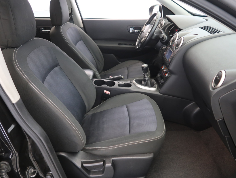 Nissan Qashqai, 2011