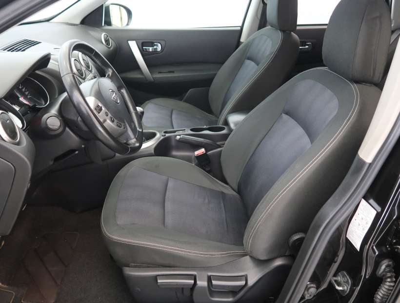 Nissan Qashqai, 2011