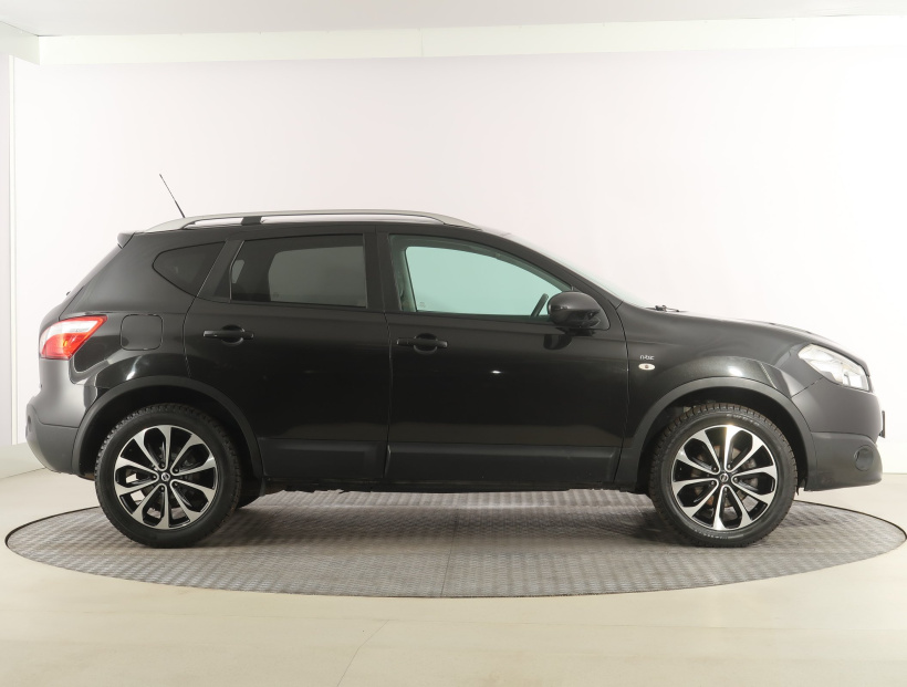 Nissan Qashqai, 2011