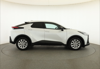 Toyota C-HR - 2025