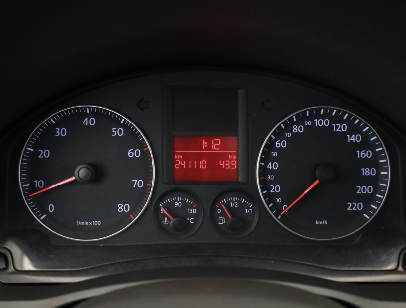 Volkswagen Golf, 2003