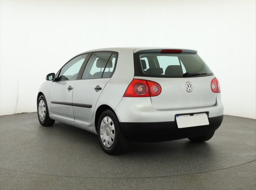 Volkswagen Golf, 2003