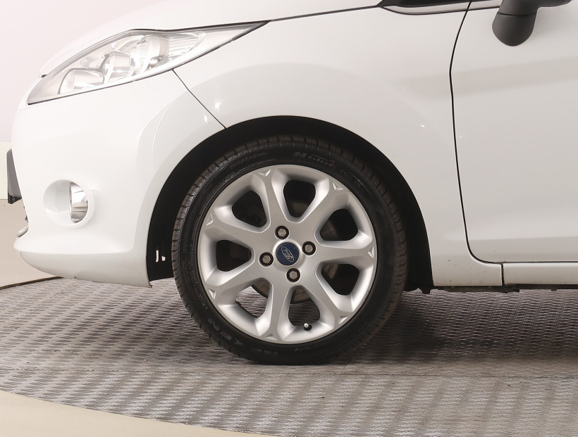 Ford Fiesta, 2011