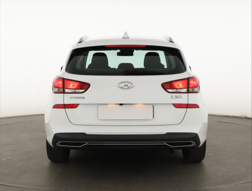 Hyundai i30, 2021