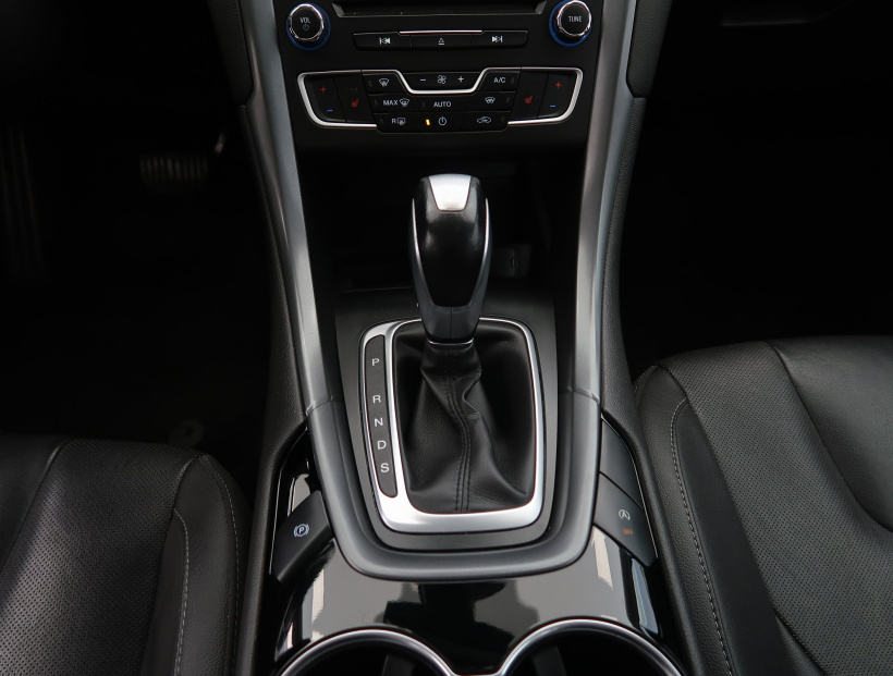 Ford Mondeo, 2016