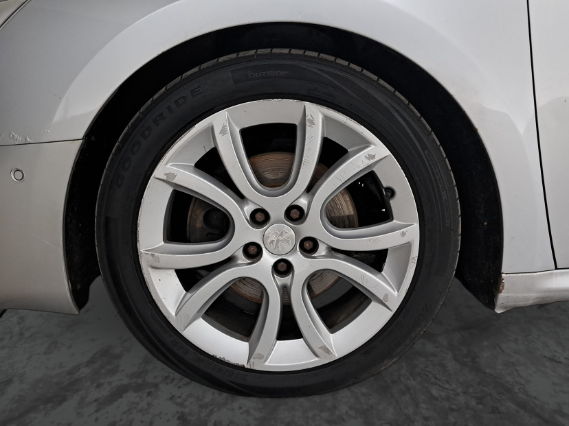 Peugeot 508, 2011